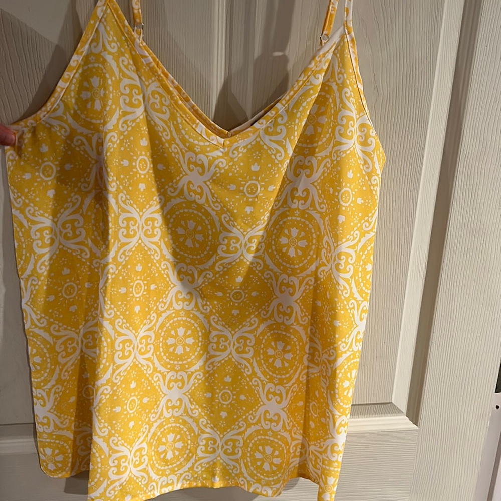 Tecrew Flowy tank top